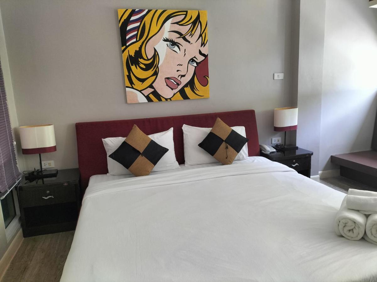 Kata Beach Studio Phuket Luaran gambar