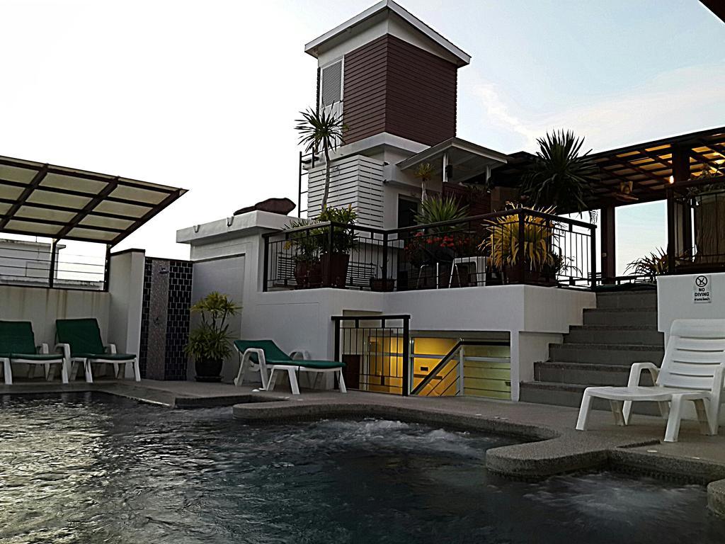 Kata Beach Studio Phuket Luaran gambar