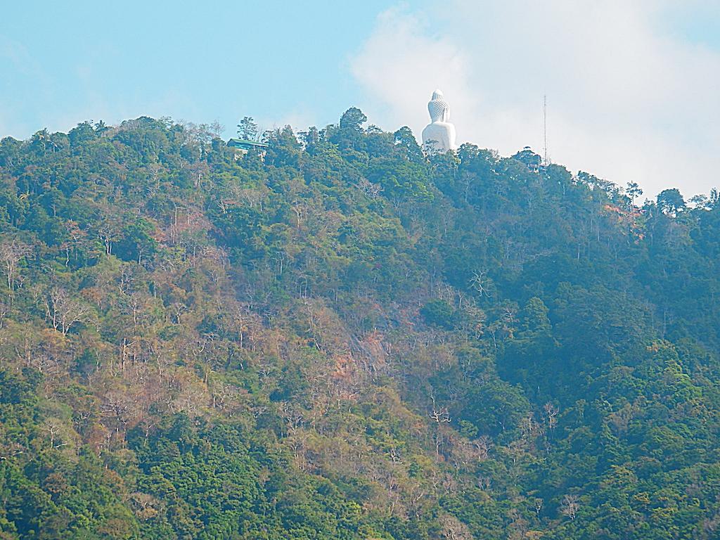 Kata Beach Studio Phuket Luaran gambar