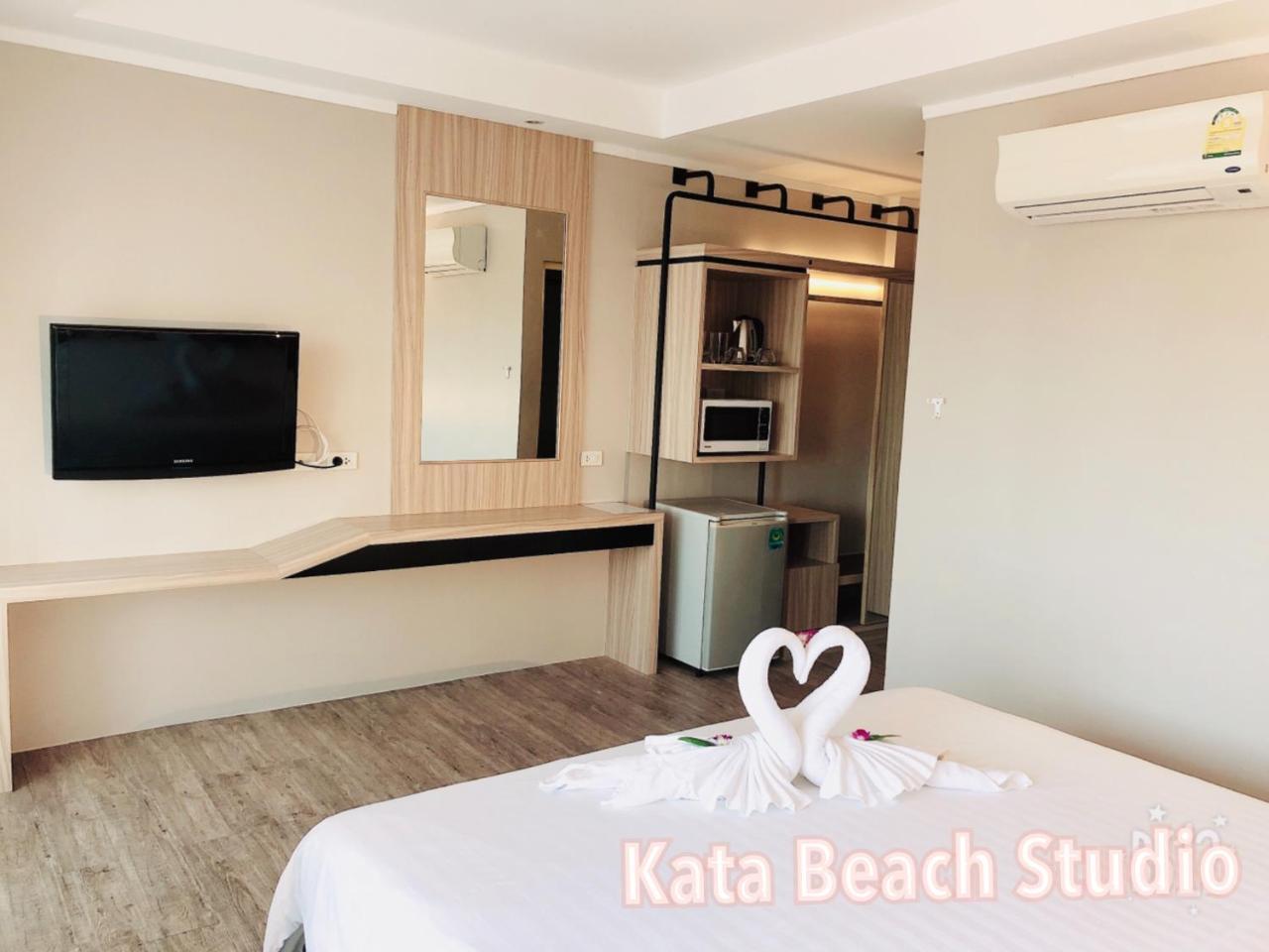 Kata Beach Studio Phuket Luaran gambar